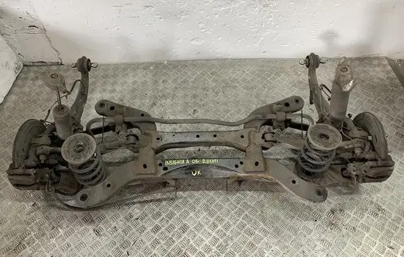 Opel Insignia A Rear axle beam with reductor 