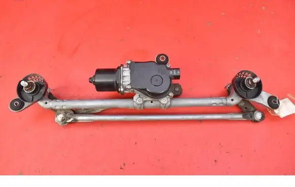 Nissan X-Trail T32 Front wiper linkage and motor WM07C