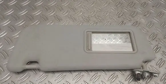 Sun visor