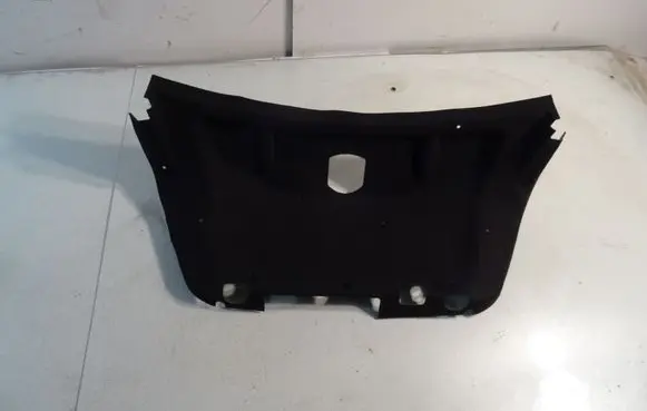Mercedes-Benz C W204 Tailgate/boot cover trim set A2046941125