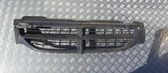 Chrysler Voyager Front grill 