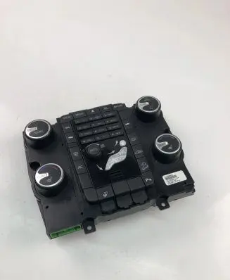Volvo V70 Climate control unit 31398065