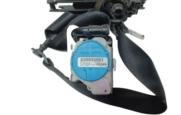 Mercedes-Benz A W176 Front seatbelt A1768600285 A2468600188