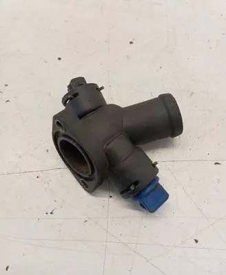 Volkswagen Transporter - Caravelle T4 Engine coolant pipe/hose 182368624