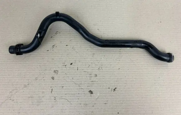 Audi A6 S6 C7 4G Engine coolant pipe/hose 06E121065N C2751N01 81527597