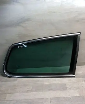 Volkswagen PASSAT B7 Rear side window 43R000264 E000251