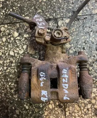 Mazda 6 Rear brake caliper