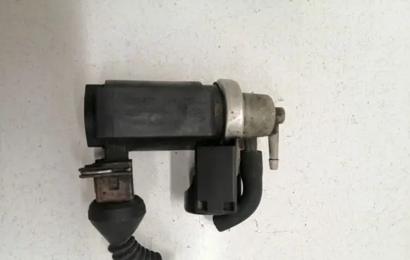 Renault Espace - Grand espace IV Turbo solenoid valve 8200270451