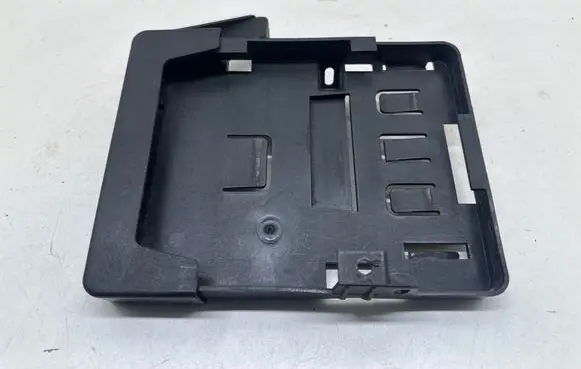 Chevrolet Malibu Engine control unit holder 23347555