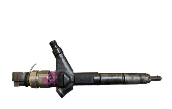 Nissan Primera Fuel injector AW400AW4