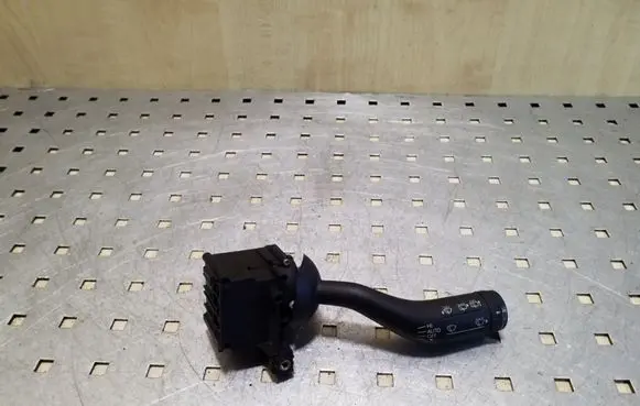 Volkswagen Touareg I Wiper control stalk 7L6953503B