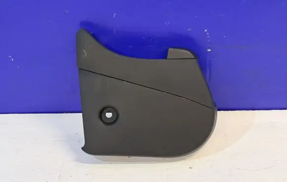 Volvo XC90 Front door seat control surround trim 31488010