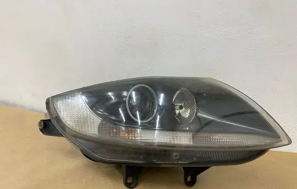 BMW Z4 E85 E86 Headlight/headlamp 15802600