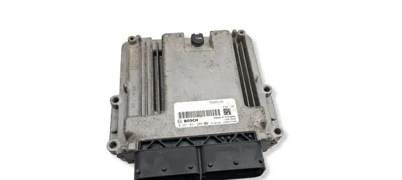 Fiat 500X Engine control unit/module 0281031204