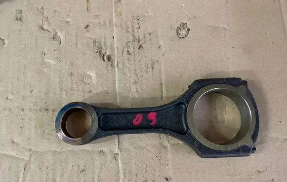Mercedes-Benz C W204 Connecting rod/conrod 65100