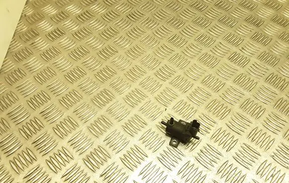 Ford Focus Vacuum valve 9665558580