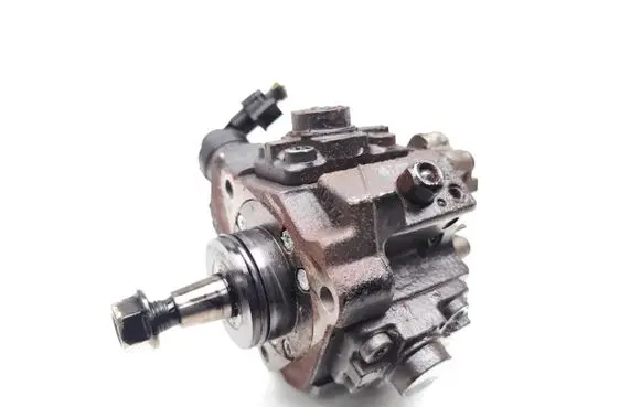 Hyundai i40 Fuel injection high pressure pump 33100-2A420 0445010206