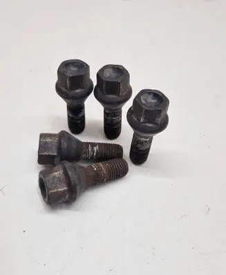 Nuts/bolts