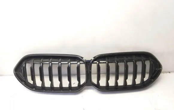 BMW 2 F44 Front bumper upper radiator grill 7077302