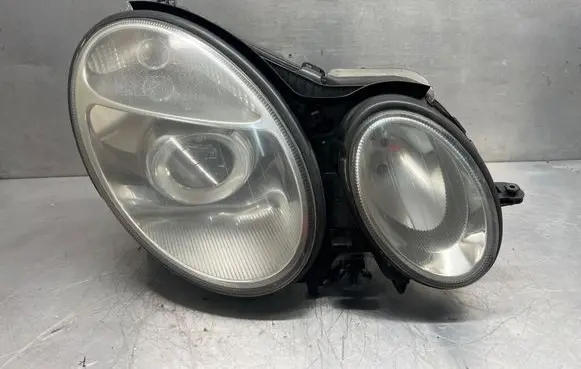 Mercedes-Benz E W211 Headlight/headlamp A0008201608