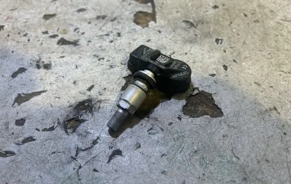 KIA Ceed Tire pressure sensor 6361ASP201 10R051909 D29ACDAC