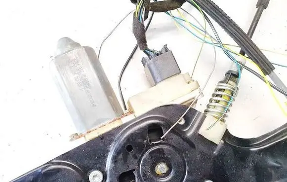 BMW 7 E65 E66 Front door window regulator motor 67628382 67628382001.1