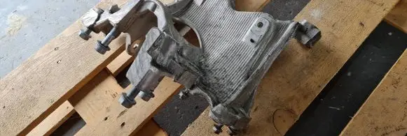 Audi A5 Engine mounting bracket 8W0399295E