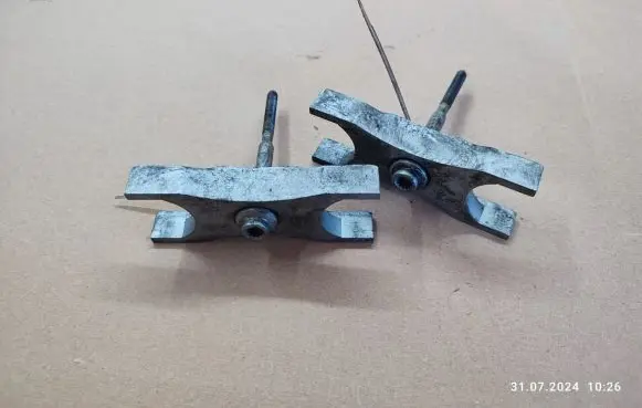 Fuel Injector clamp holder