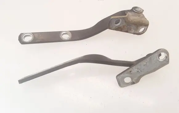 Volkswagen PASSAT B4 Engine bonnet/hood hinges 3A0823302A