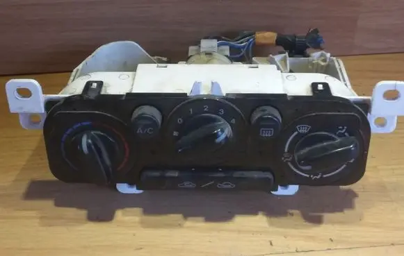 Mazda 323 F Climate control unit