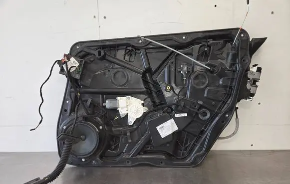Mercedes-Benz ML W166 Front door electric window regulator A1667201202 A1669060201