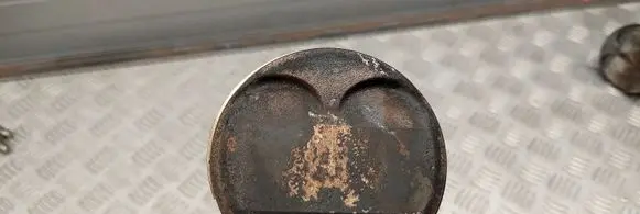 Dodge Durango III Piston with connecting rod