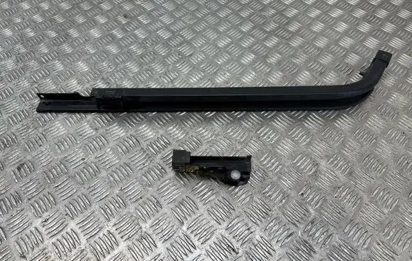 Opel Combo E Roller guide/hinge set 9817813180D