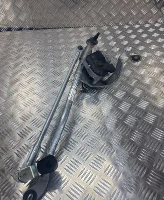 Front wiper linkage and motor