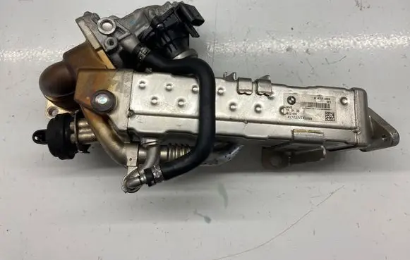 BMW 3 F30 F35 F31 EGR valve cooler 8477659 RFC035