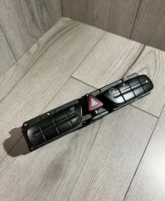 Hazard light switch