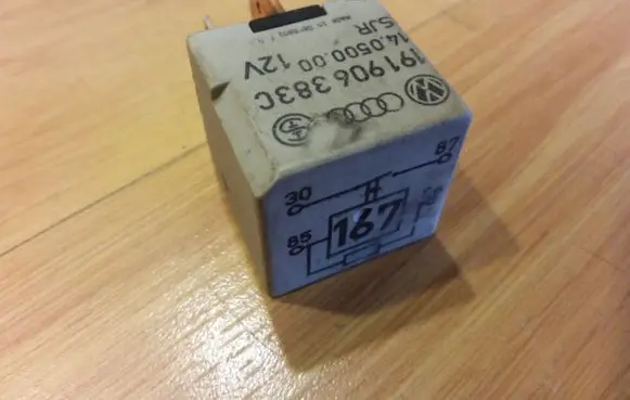 Audi A8 S8 D2 4D Other relay 167 191906383C
