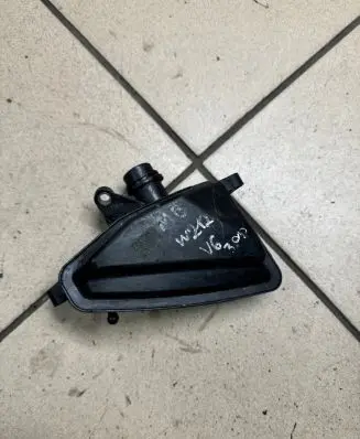 Mercedes-Benz E W212 Intake resonator A6421400087