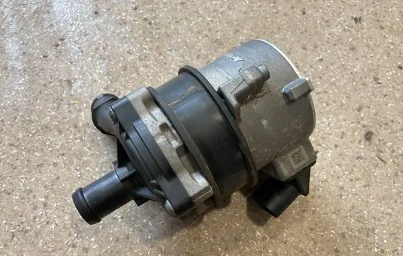 Audi e-tron Electric auxiliary coolant/water pump 4KE965567C