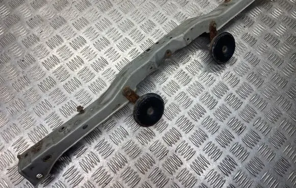 Toyota Avensis T250 Other engine bay part 92145
