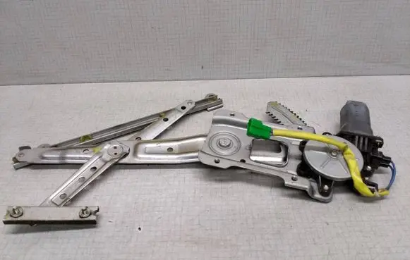 Subaru Legacy Sliding door window regulator with motor 809300