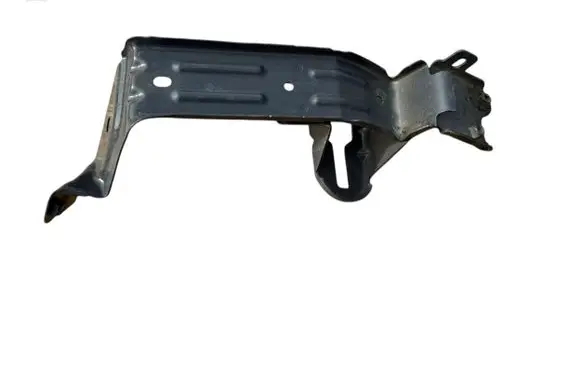 Cupra Formentor Fender mounting bracket 5FF805372A