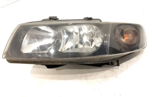 Seat Toledo II (1M) Headlight/headlamp