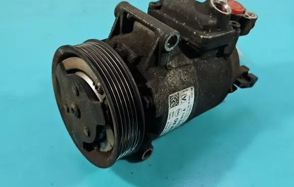 Volkswagen Tiguan Air conditioning (A/C) compressor (pump) 5N0820803A IMPRK1526765
