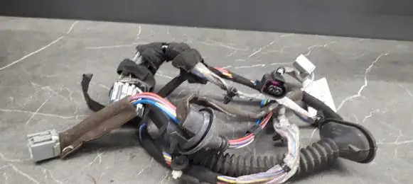 Volvo S70 V70 V70 XC Rear door wiring loom 8645683