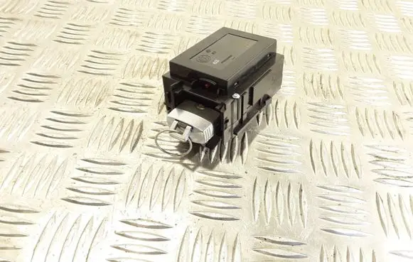 Volkswagen PASSAT B7 Engine ECU kit and lock set 3C0905843AE