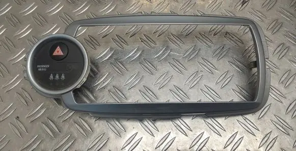 Toyota Yaris Radio/GPS head unit trim 864510D010