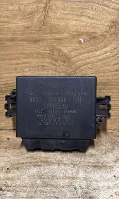 Volvo V70 Parking PDC control unit/module 30682548