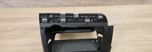 Dodge Durango III Glove box frame P01531049BL