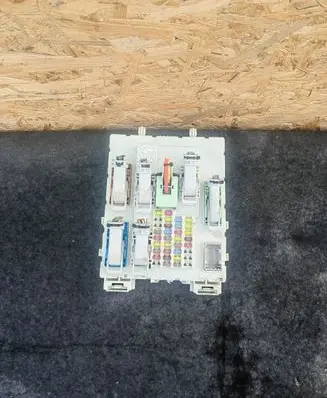 Ford Focus Fuse module BV6N14A073ES